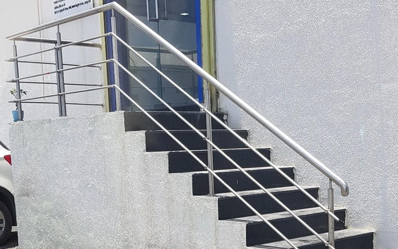 Standard Steel Railing Fabrication Services In Delhi NCR